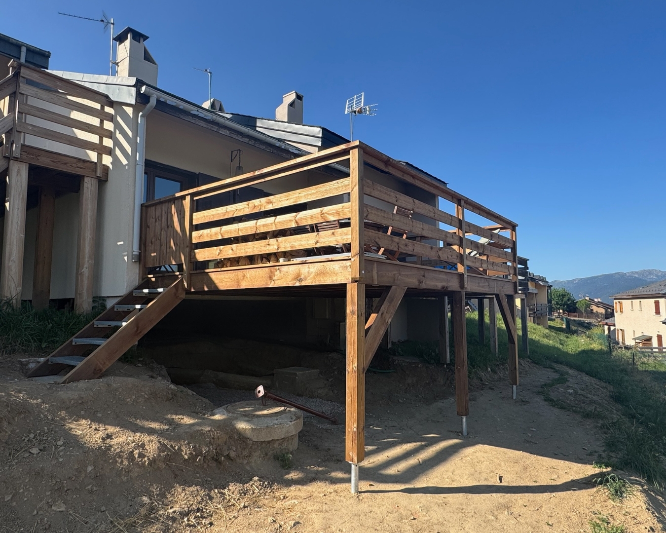 BOIS-SIGNATURE-CHANTIER-TERRASSE-LES-ANGLES-2